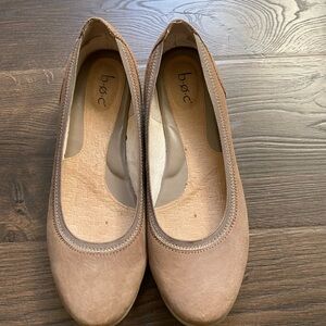b.o.c. Taupe Leather Ballet Flats